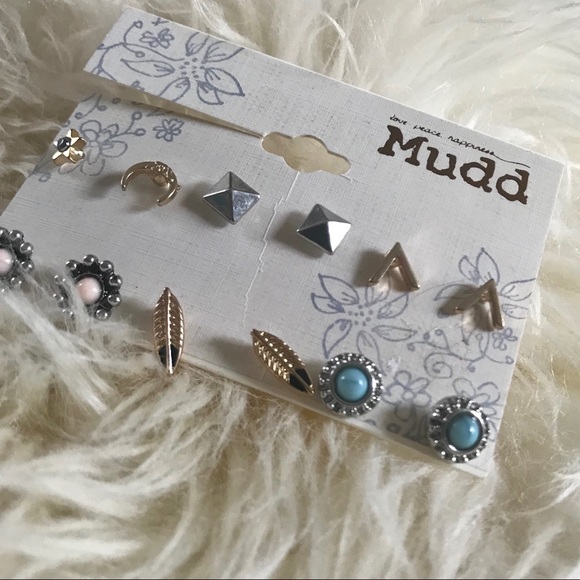 NWT 6 pair Earring Set - Picture 2 of 3